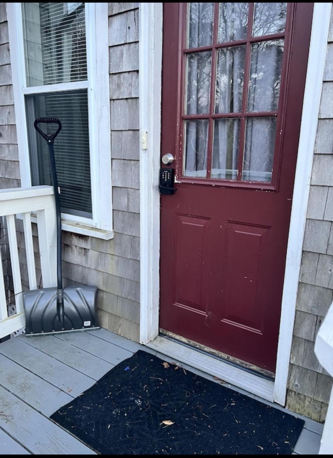 Charming Cottage Historic Falmouth Cape Cod Near Beach And Downtown 2Br 1Bath Deck Exterior photo